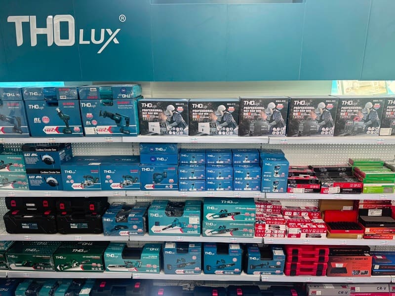 cac-loai-may-khoan-be-tong-dung-pin-tholux-4