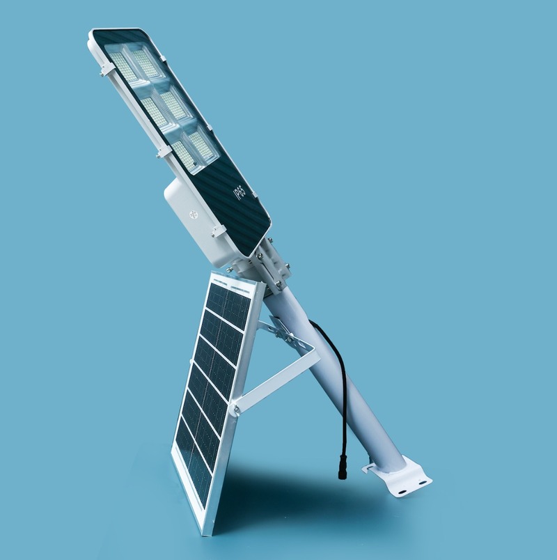 den-nang-luong-mat-troi-tholux-2